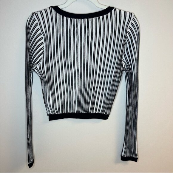 Lucy Paris Patricia Long Sleeve Crop Sweater - Picture 6 of 11